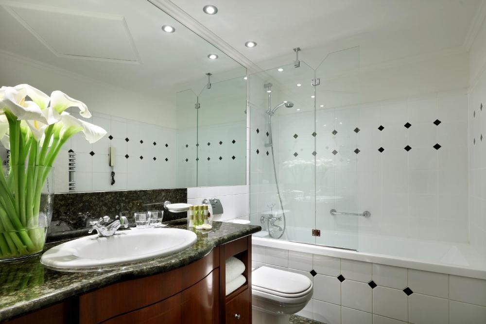 Eurostars Montgomery